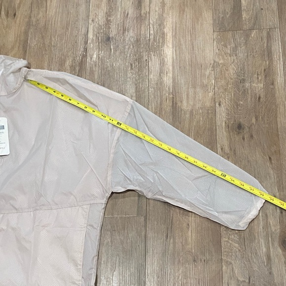 Fabletics-Ash Croppped Half Zip Jacket-Women's Size: Large-Color: Grey Mist-NEW! - Picture 16 of 16